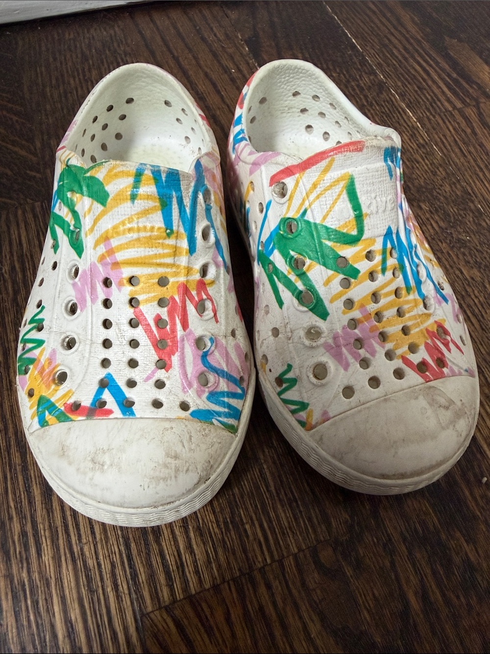 Native & Crayola collab White Multicolor rainbow Graffiti Print Slip-On Shoe 6